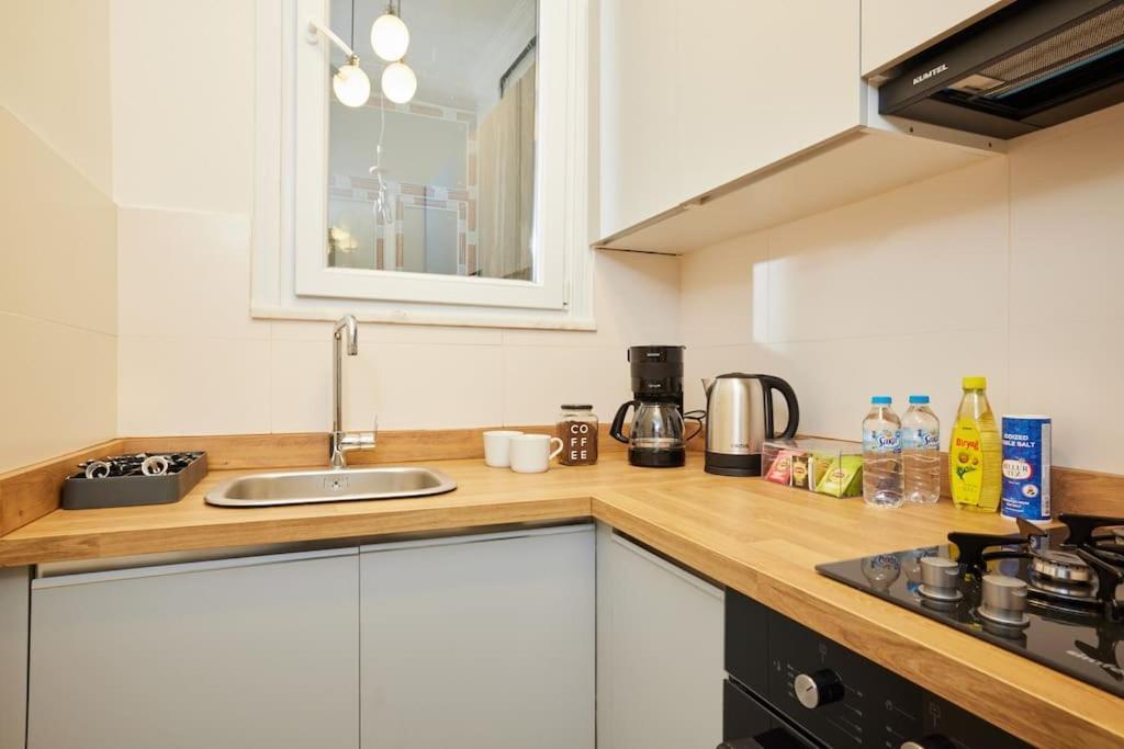 Spacious 6br 3bath Ac In Center - Santur D5-6 Apartament *